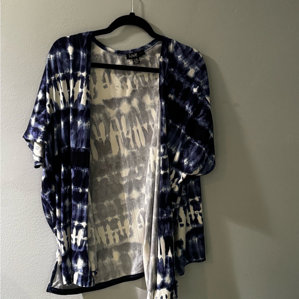 Love Navy and White Tie-Dye Kimono